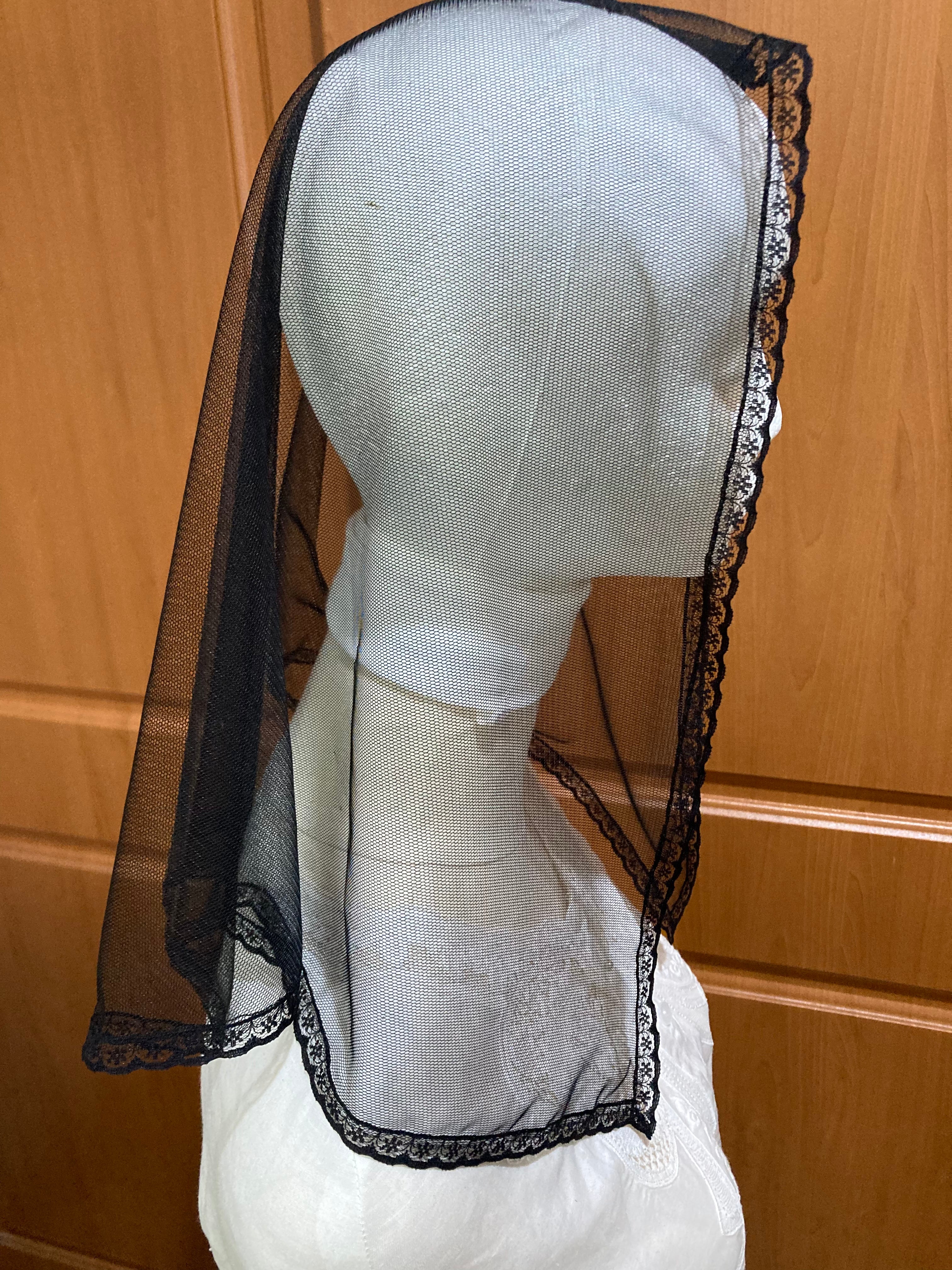 Our Lady of the Rosary - black