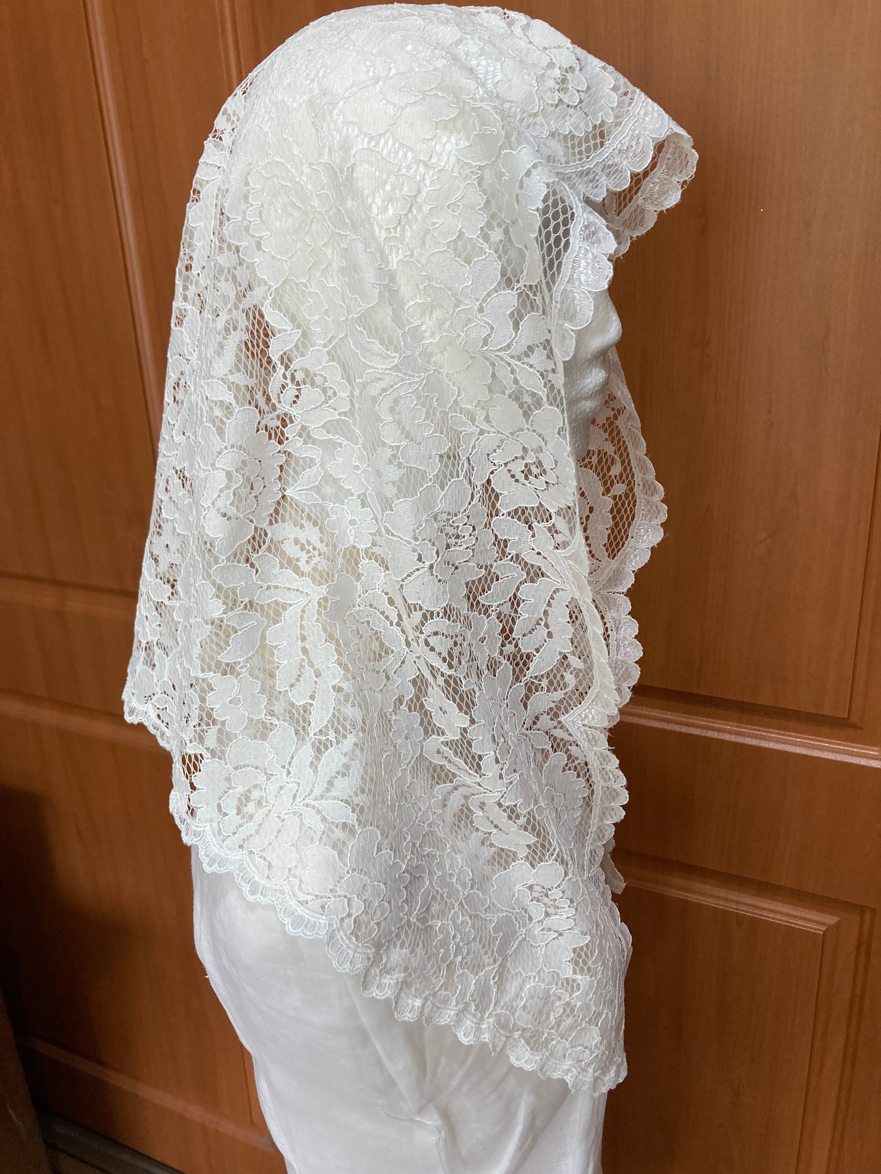 Our Lady of Pompeii veil